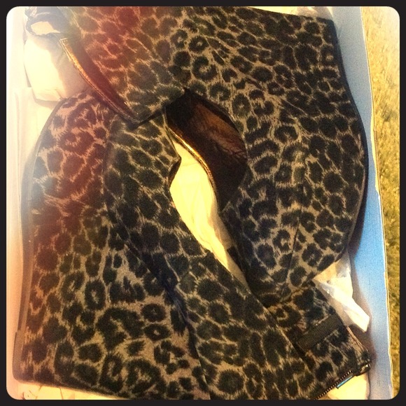 Size 10 leopard print ankle strap wedges