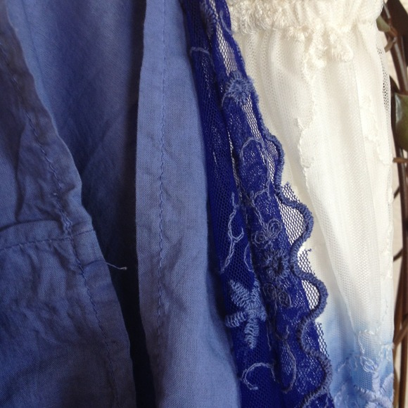 Lace, blue and white ombré dress - Picture 4 of 4