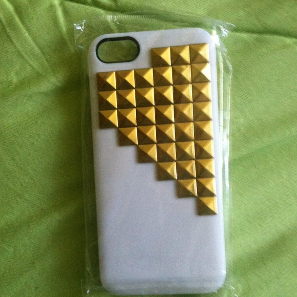 iPhone 5 case.