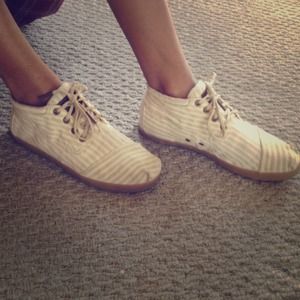 Women's Tan Striped TOMS Botas