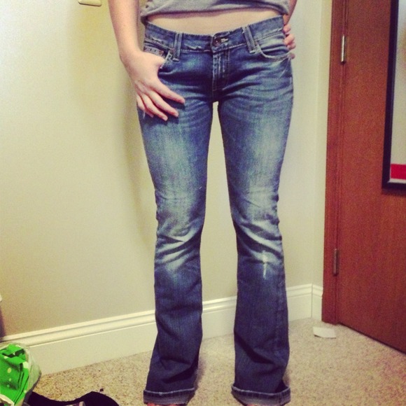 Great Buckle jeans!