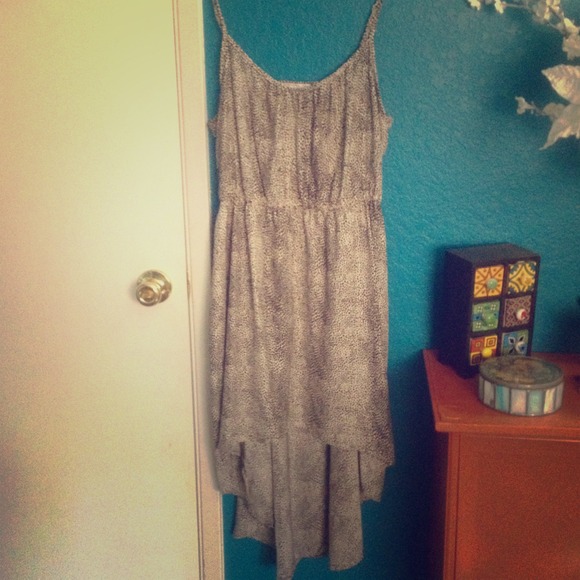 High-low dress - Picture 1 of 2
