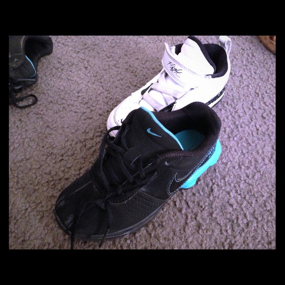 Nike shox and Jordan Flights. 👍