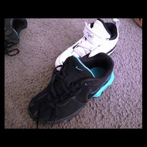 Nike shox and Jordan Flights. 👍