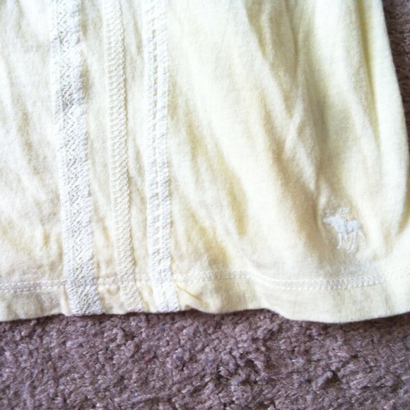 Abercrombie & Fitch pastel yellow babydoll top - Picture 4 of 4