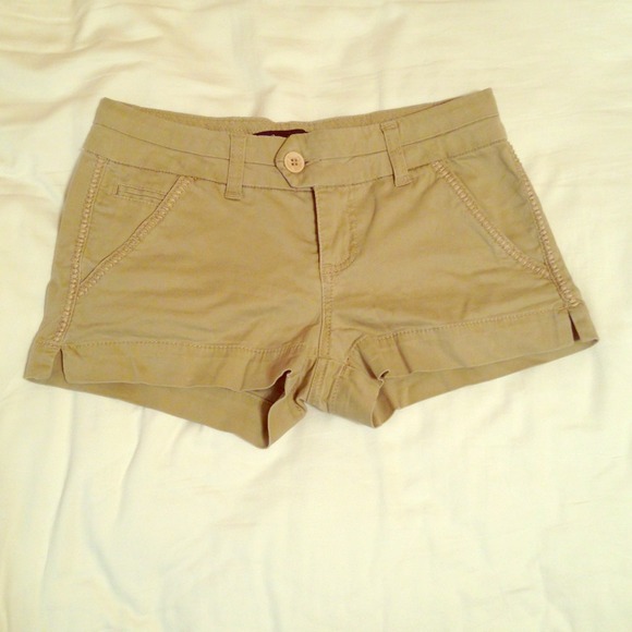 🚫🚫🚫SOLD//Freestyle revolution khaki shorts
