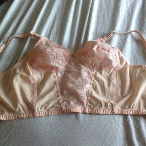 vintage Other - REDUCED Vintage soft pink bralette🎲🎲