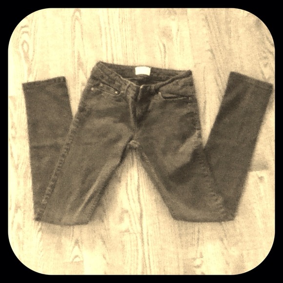 Black Aeropostale skinny jeans