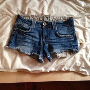 Ripped jean shorts!