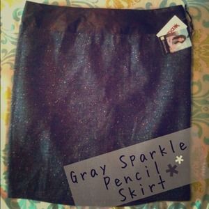 Valerie Bertinelli Gray Sparkle Pencil Skirt