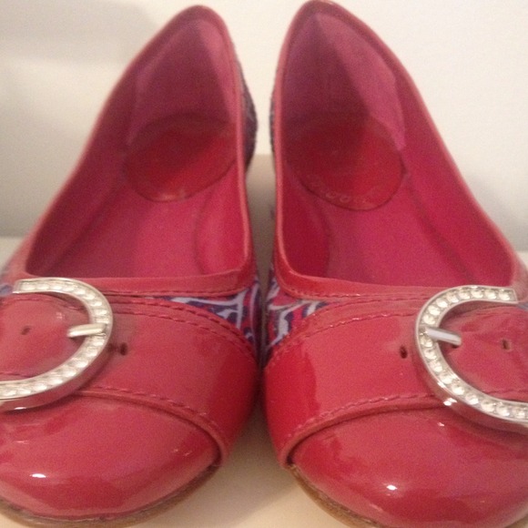 AUTHENTIC coach flats :)