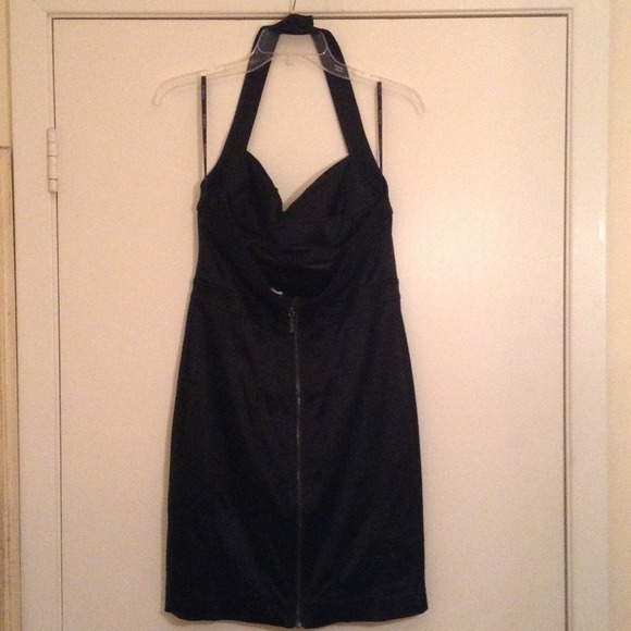 Black dress - Picture 2 of 3