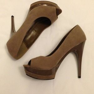 ⛔SOLD IN BUNDLE⛔ Brown gray peep toe pumps