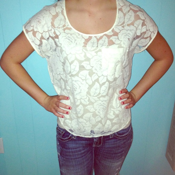 Ivory lace top - Picture 1 of 1
