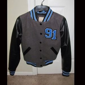 🔴ON HOLD🔴 FOR @misemzee Leather Varsity Jacket