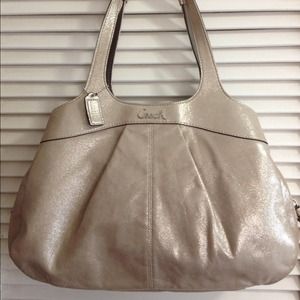 Coach purse, only used for a week!