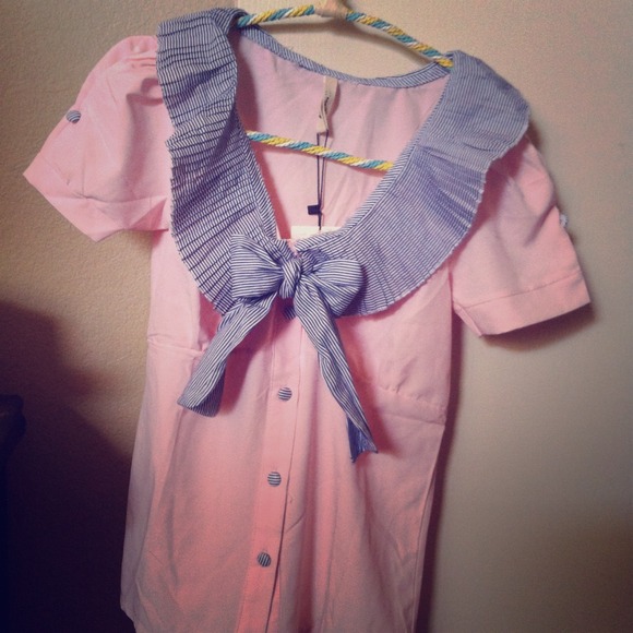 Top shirts/ blouses