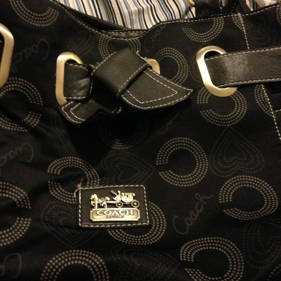 Non Authentic Coach Purse