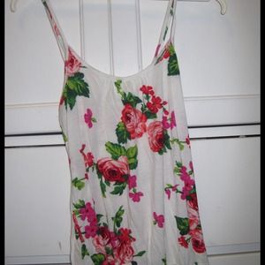 🌹Reduced!🌹Forever 21 Floral Tank
