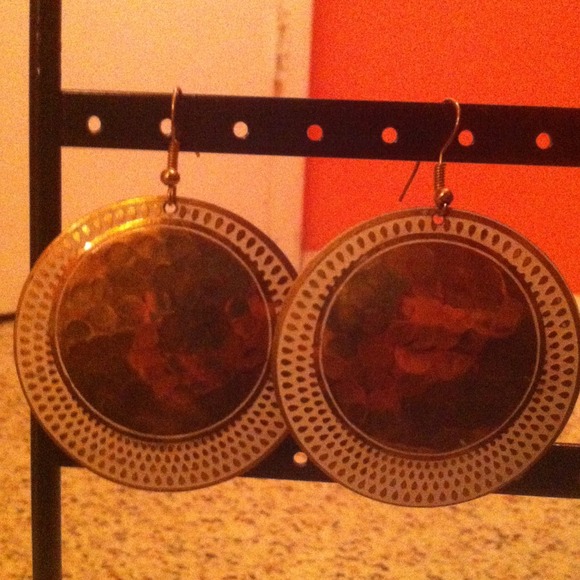 dangle earrings
