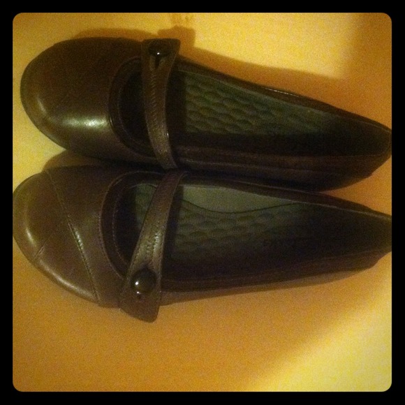 Clarks Shoes - Clarks brown shoes