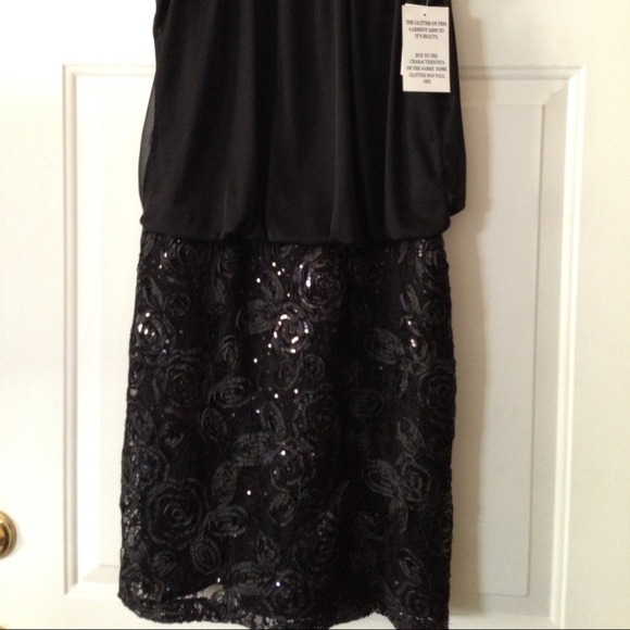 ❎Sold in Bundle❎Black sequined dress - Picture 2 of 2