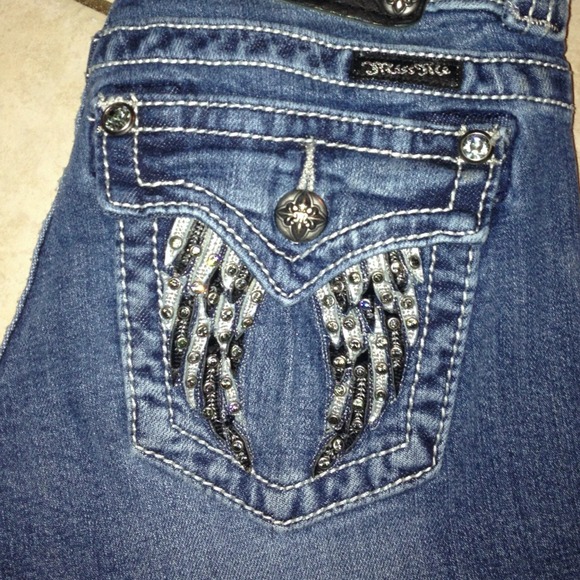🚫SOLD🚫MISS ME "EMBELLISHED" JEANS!! 25 X 33!!