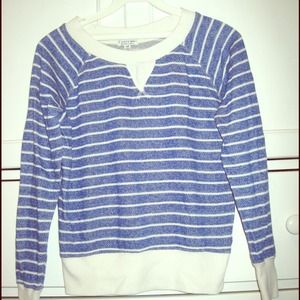 Forever 21 Blue and White Striped Sweater