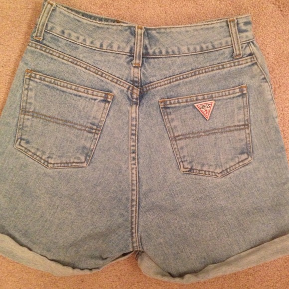 SOLD  Women's jean shorts by Guess - Picture 2 of 3