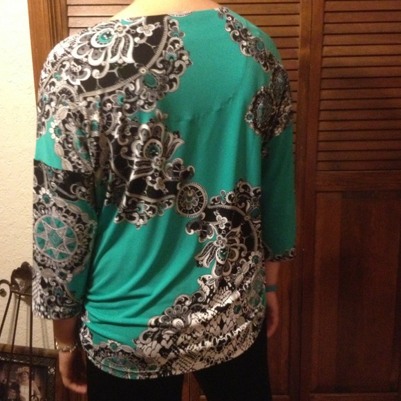 Chicos brand size 2 - Picture 2 of 3