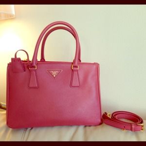 Not for sale now. Sorry ladies..  : (