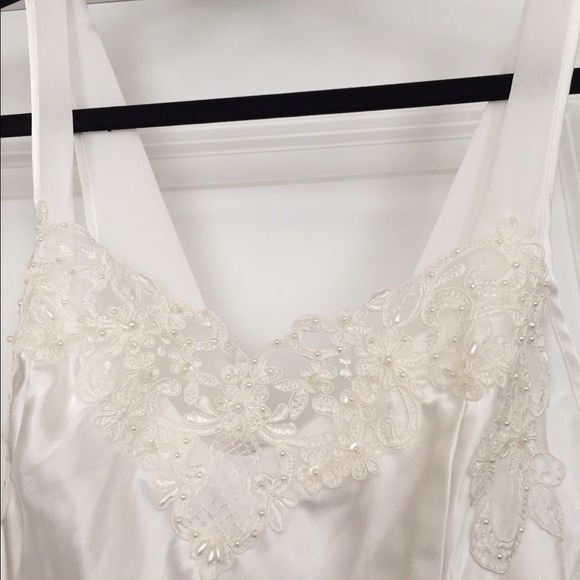 White satiny nighty with robe, full length