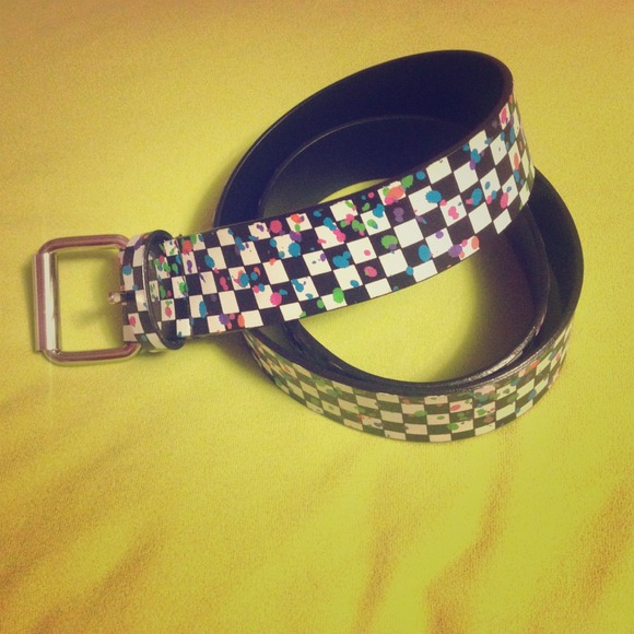 Splatter painted belt