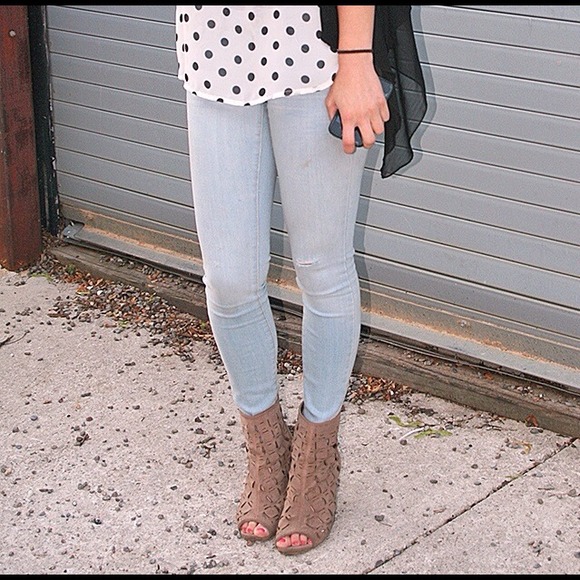 Skinny jeans!! - Picture 1 of 3