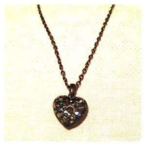 Black heart necklace
