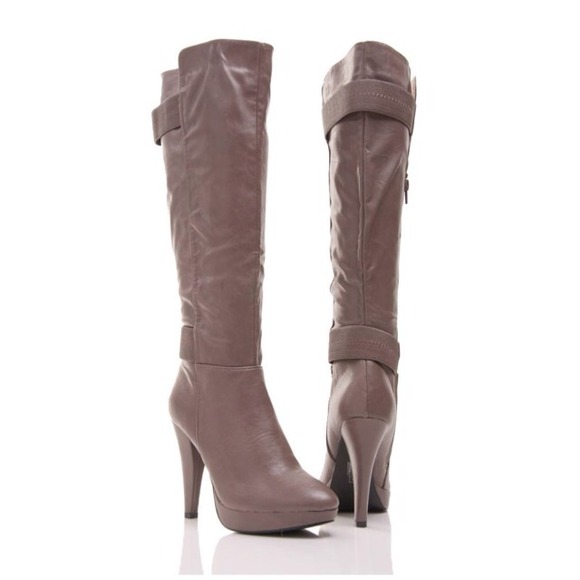 Taupe boots