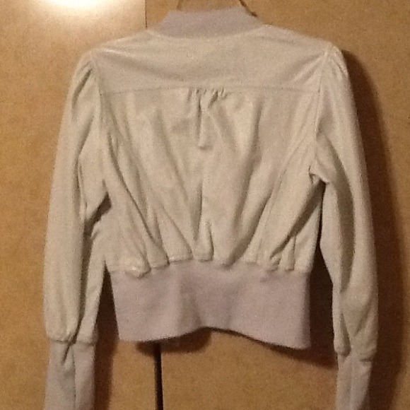 Very cute and street savvy jacket. - Picture 2 of 2