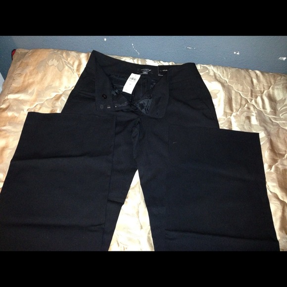 Brand new Ann Taylor modern fit trousers.