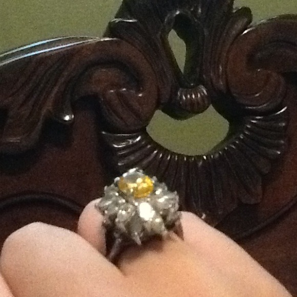 Ring - Picture 2 of 2