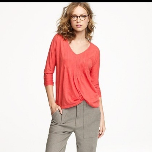 Sold! J.Crew Pintuck V-neck T-shirt Sz.S Creame - Picture 2 of 2