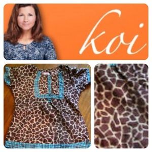❌Sold/Bundled❌Koi scrub top