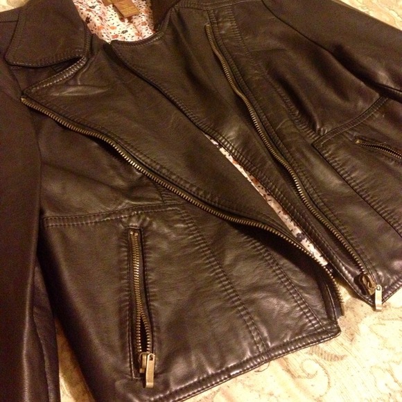 Leather jacket - Picture 2 of 2