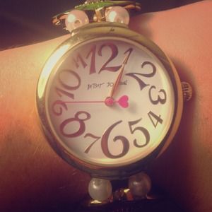 NWOT Betsey Johnson flower watch