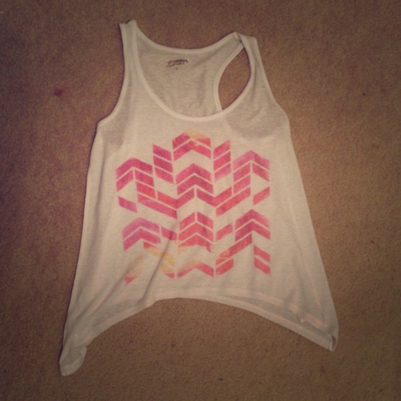 White Aztec tank - Picture 1 of 1