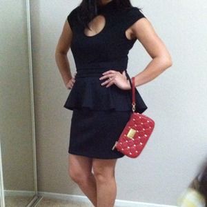 🚫Traded with @kary_14🚫 Key hole peplum dress