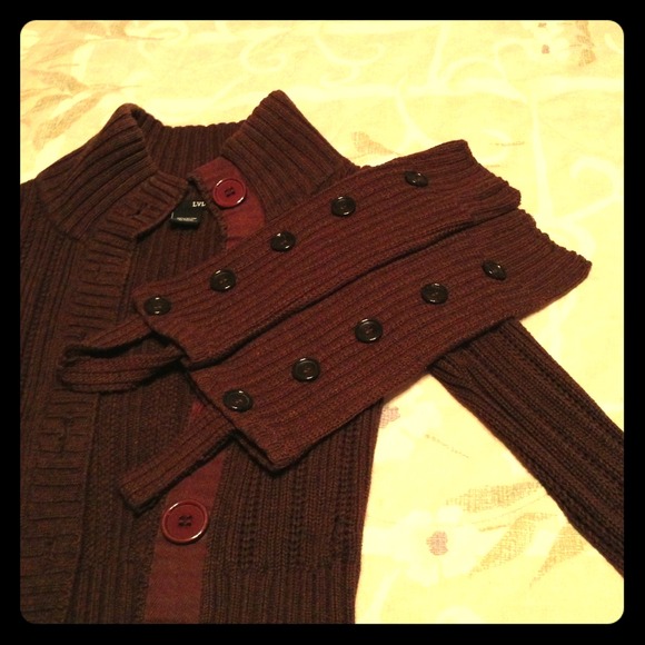 *** SOLD *** Choc. Brown Cableknit Legwarmers