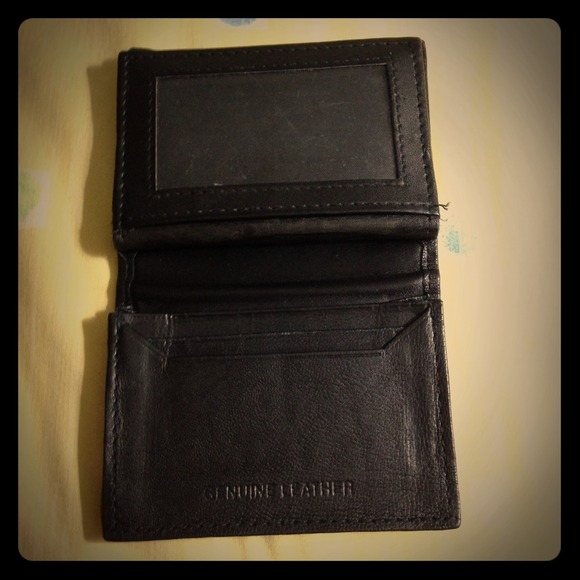 ✂SALE✂LEATHER CREDIT CARD WALLET 📌USED📌