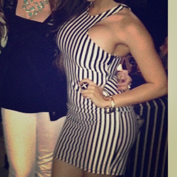 💢SOLD💢Sexy striped fitted dress💙
