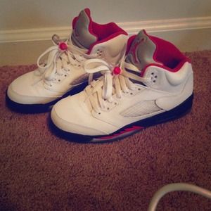 Jordan fire red 5's
