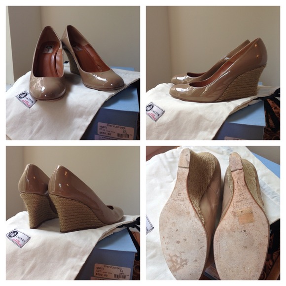 Lanvin beige patent leather woven wedge